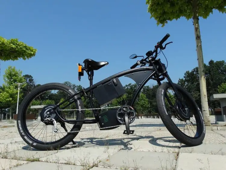 Easy E-Biking - parked fancy city e-bike, helping to make electric biking practical and fun
