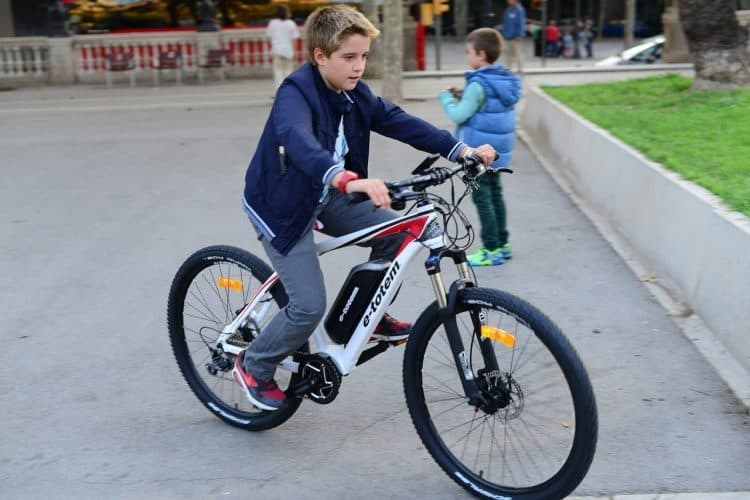 Easy E-Biking - boy riding e-bike for kids, helping to make electric biking practical and fun