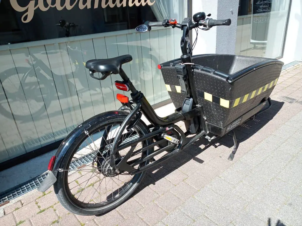Easy E-Biking - cargo e-bike with basket, helping to make electric biking practical and fun