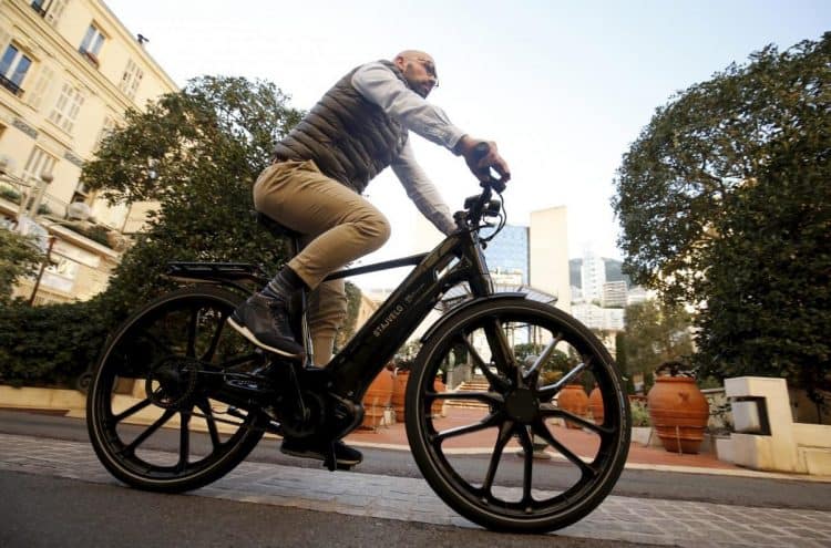 Easy E-Biking - man riding city e-bike, helping to make electric biking practical and fun