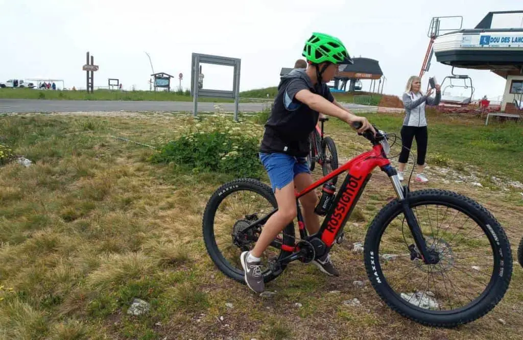Easy E-Biking - boy e-bike mountains, helping to make electric biking practical and fun