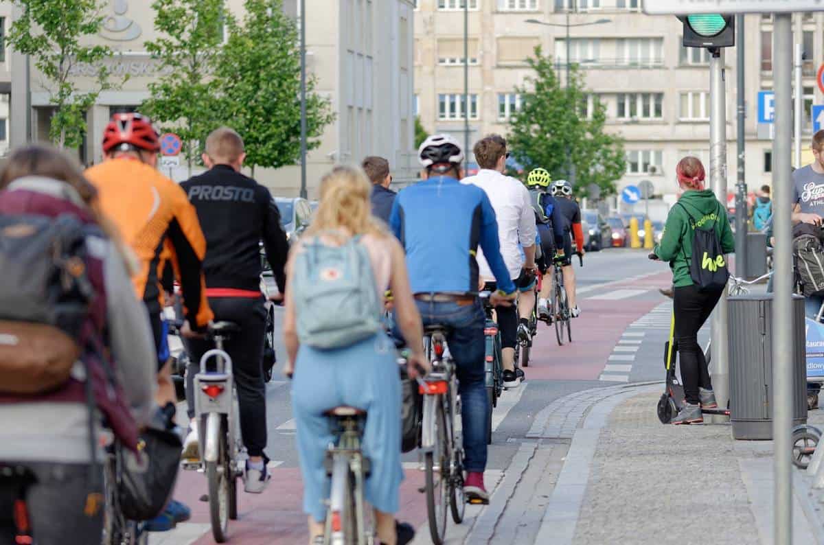 Easy E-Biking - cyclists city, helping to make electric biking practical and fun