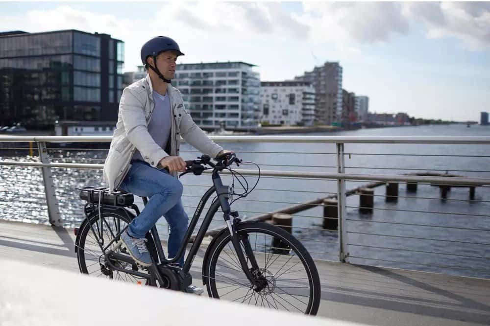 Easy E-Biking - Decathlon ELOPS 940 E low frame e-bike, helping to make electric biking practical and fun