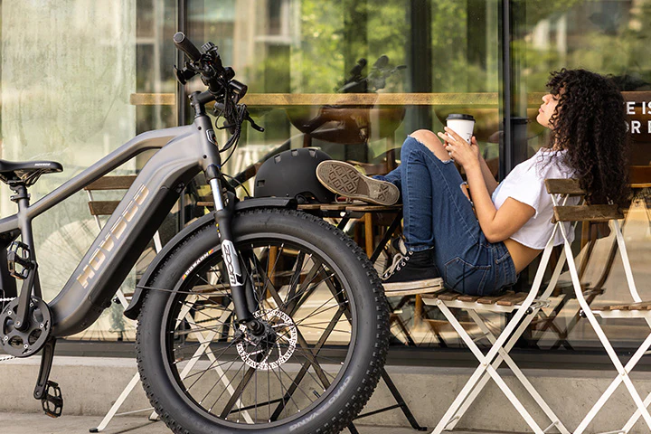 Easy E-Biking - Hovsco Alpha electric bike, woman coffee shop, helping to make electric biking practical and fun